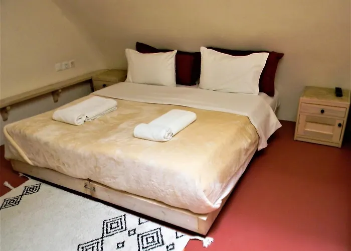 Kisiris Imerovigli (Santorini)