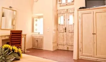 Kisiris Villa *