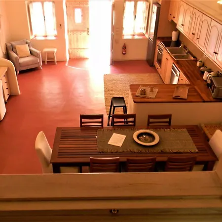 Villa Kisiris *