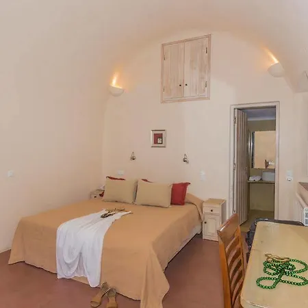 Kisiris Villa Imerovigli (Santorini)