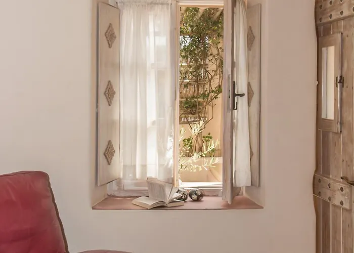 Kisiris Imerovigli (Santorini)