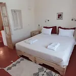 Kisiris Vila