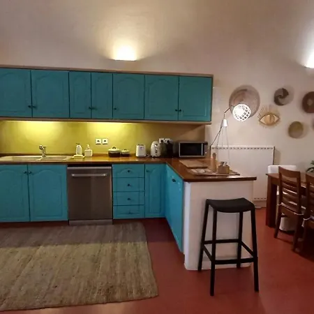 Kisiris Vila