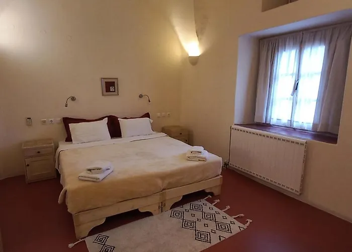 Vila Kisiris Imerovigli (Santorini)